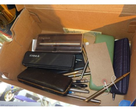 A collection of vintage pens 