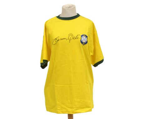 Football memorabilia: replica Brazil shirt, signed by Edson Arantes do Nascimento - Pele - unframed, with Allstars holographi