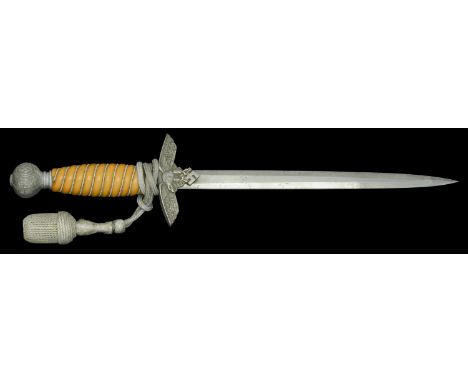 A German Second World War Luftwaffe Second Patter Officers’ Dagger. A good example of the Luftwaffe 2nd pattern officers dagg