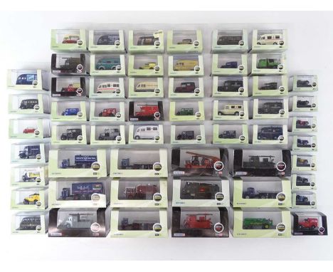 A quantity of 1:76 Scale OXFORD DIECAST motorbikes and commercial vehicles - VG in G/VG boxes (58)