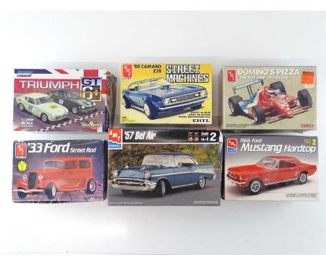 A group of 1:25 scale plastic car kits by AMT and LINDBERG contents unchecked but appear complete - G/VG in G boxes (6)