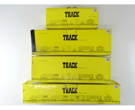 A large quantity of ARISTOCRAFT Gauge 1 / G Scale 45mm track pieces in original boxes - G/VG (some pieces have been used) con