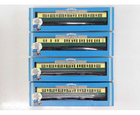 A group of OO Gauge HORNBY Thomas the Tank Engine Series bogie passenger coaches - VG in G/VG boxes (4)