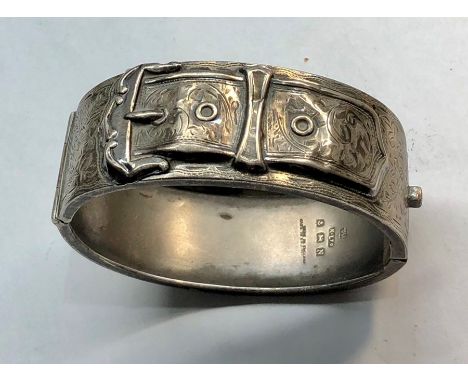 Antique silver hinged buckle bangle full Birmingham silver hallmarks measures approx 26mm wide and 68mm by 51mm when closed 