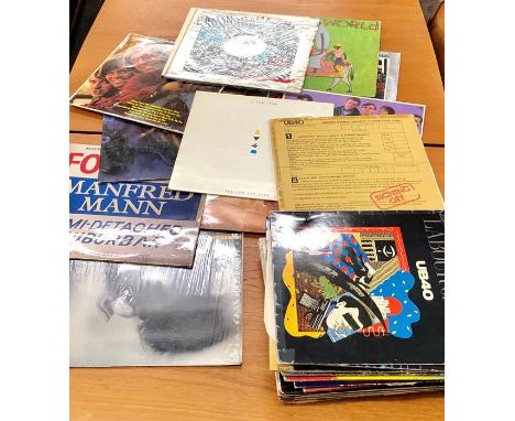 Collection of L/Ps to include soft cell, UB40, Eurythmics, Elton john, The moody blues, Bob Dylan, The monkeys etc 