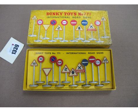 Dinky Toys No. 771 International Road Signs, boxed.