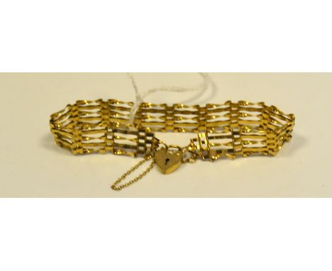 A 9ct gold five bar gate bracelet, 6.4g