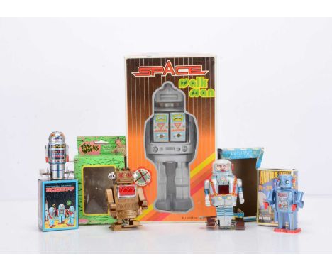 Tinplate &amp; Plastic Robots, Noguchi tinplate clockwork Mechanical Spaceman, Chinese ME100 tinplate battery-operated Space 