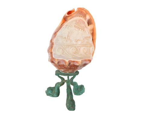 Italian Antique Cameo Carved Conch / Sea Shell Lamp, tri footed base. Size: 10 x 6 x 6 in. Please note that all sales are fin