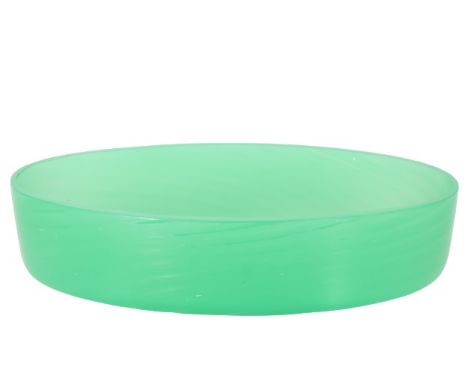 This is a wide Steuben jade green center bowl. Size: 3 x 13 in. Please note that all sales are final. No refunds will be give