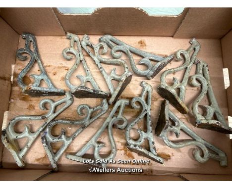 X11 decorative iron shelf brackets 