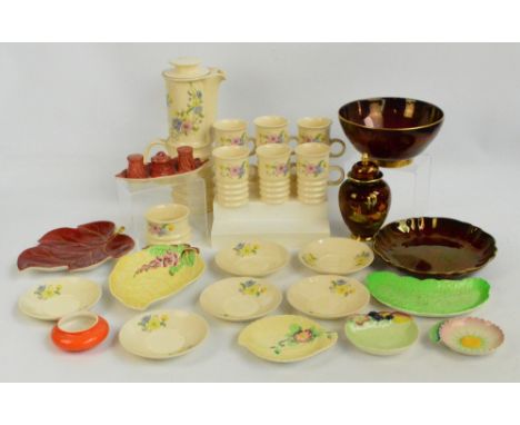 A quantity of Carlton Ware ceramics including a "Rouge Royale" dish, a chinoiserie ginger jar, leaf dishes, a tall coffee set