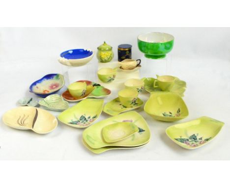 A quantity of Carlton Ware ceramics including a large lime green lustre bowl, a buttercup preserve pot, other bowls, a quanti