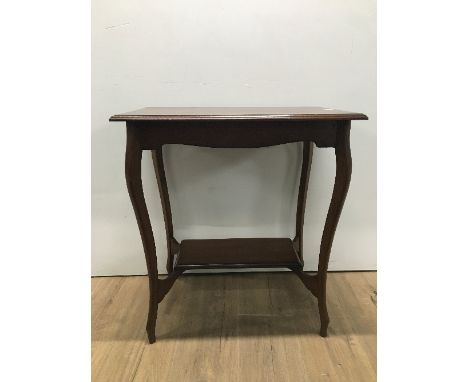 MAHOGANY SIDE TABLE LOWER SHELF BOWED LEGS