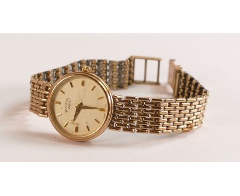 Ladies 9ct gold Rotary wristwatch with 9ct gold bracelet, gross weight 20g. 