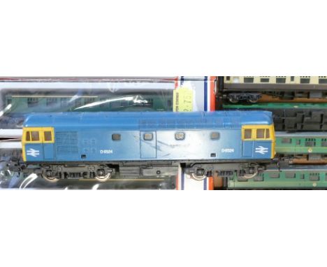 A collection of Lima N Gauge locomotives and coaches to include 30 5321, 320352 x2, 320353, Buffet Carriages, Guard Carriages