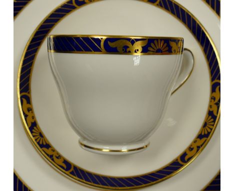 Spode Envoy pattern tea and dinner ware to include - 2 lidded tureens, gravy boat and saucer, lidded sugar bowl, milk jug, 7 