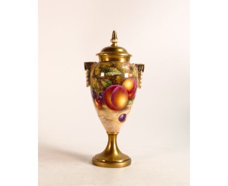 Royal Worcester vase and cover hand painted with fruit by Freeman, h.22cm.