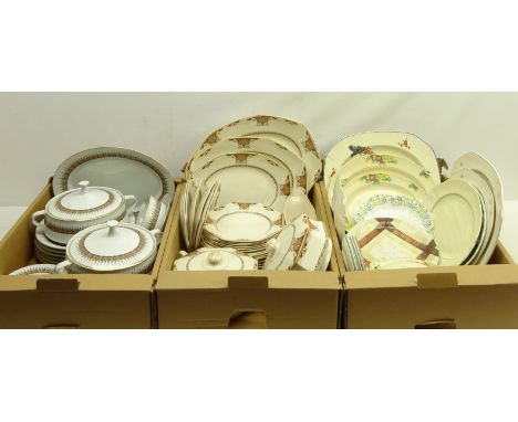 H & K Tunstall Art Deco dinner service for six persons, other Art Deco dinner ware including Royal Doulton 'Minden' graduatin