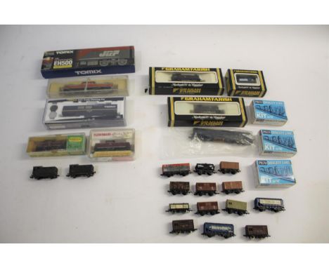 N GAUGE - UK, EUROPEAN &amp; JAPAN a mixed group including boxed Graham Farish J94, GP tank and Tullis Hopper, unboxed kit bu