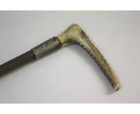 CALLOW &amp; SON SILVER TOP RIDING CROP - MILITARY INTEREST a riding crop with antler handle and button for Callow &amp; Son,