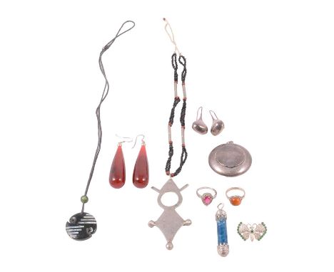 Silver and white metal jewellery, and loose opal gemstones, a silver ring inscribed with the words 'dedicated to the one I lo