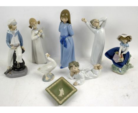 Six Lladro figures including model numbers 4541, 4650, 4870 and 4871 (four boxed), together with a Nao figure of a maiden and