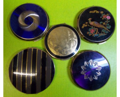 BAG OF FIVE STRATTON GOLD PLATED AND ENAMEL POWDER COMPACTS