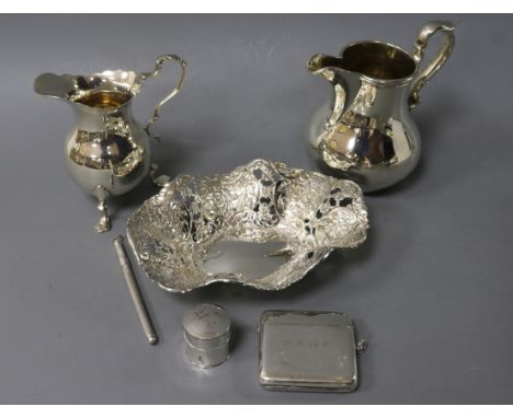 A Victorian silver cream jug and sundry small silver, including a Goldsmiths & Silversmiths Co. Ltd baluster cream jug with g