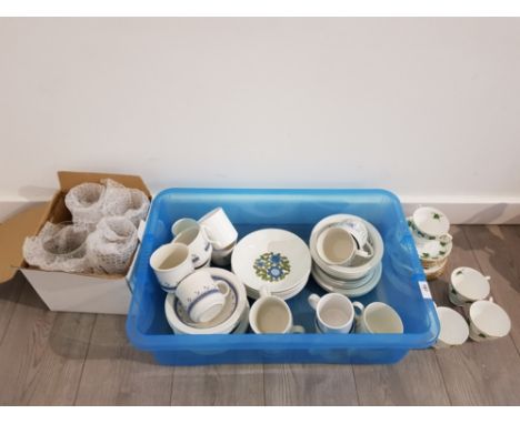 Large collection of pottery items including 16 pieces of colclough ware, Staffordshire table ware and j and g meakin etc