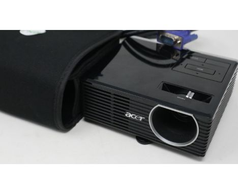 Acer mini DLP projector, model PSV0808 with cable. UK P&amp;P Group 2 (£20+VAT for the first lot and £4+VAT for subsequent lo