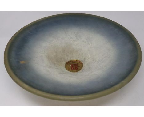 Murano Cristallerie opalescent centre bowl, D: 40 cm. UK P&amp;P Group 3 (£30+VAT for the first lot and £8+VAT for subsequent