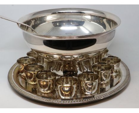 Substantial Sheridan silver plated punch bowl with ten cups, tray and ladle, bowl D: 37 cm. UK P&amp;P Group 3 (£30+VAT for t