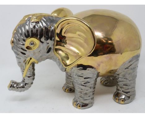 Large Capodimonte gold and silver lustre elephant figurine, no cracks or chips, L: 27 cm. UK P&amp;P Group 3 (£30+VAT for the