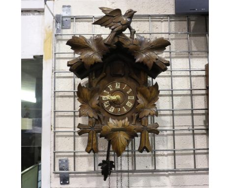 Large early 20th century Black Forest cuckoo clock with twin weight movement, working at lotting, H: 48 cm. UK P&amp;P Group 