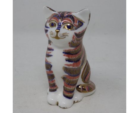 Royal Crown Derby sitting cat paperweight, first quality, no cracks or chips, H: 90 mm. UK P&amp;P Group 1 (£16+VAT for the f