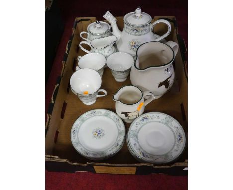A Wedgwood Agincourt part tea service, together with two Cloverleaf pottery jugs
