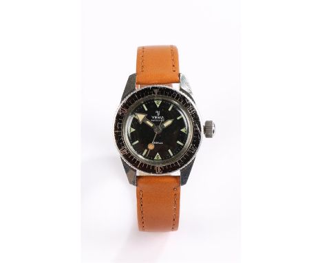 Yema divers type stainless steel wristwatch, the dial signed Yema antichoc 330 feet with Arabic numerals at the 12, 3, 6 and 