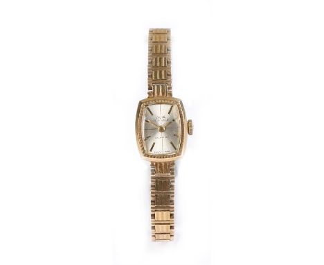 Avia 9 carat gold cased ladies wristwatch, the signed silvered cross-hair dial with baton hours, manual wound, on a 9 carat g