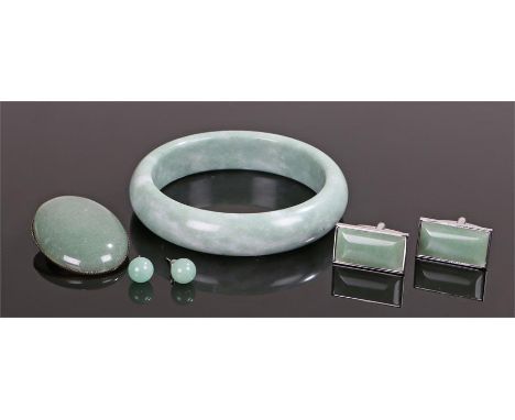 Jade jewellery, to include a bangle, cufflinks, brooch and earrings, (6)