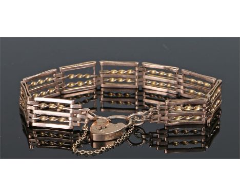 9 carat gold padlock gate bracelet, with twist and bar links and padlock clasp, 15.5 grams