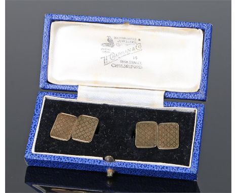 Pair of 9 carat gold cufflinks, with engine turned discs, 4.9 grams