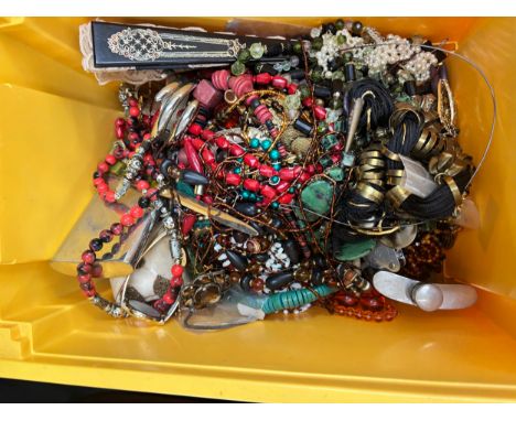 Large selection of vintage and later costume jewellery 