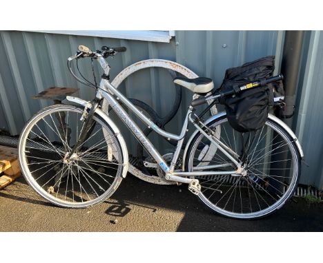 Dawes Sonoran ladies bike 