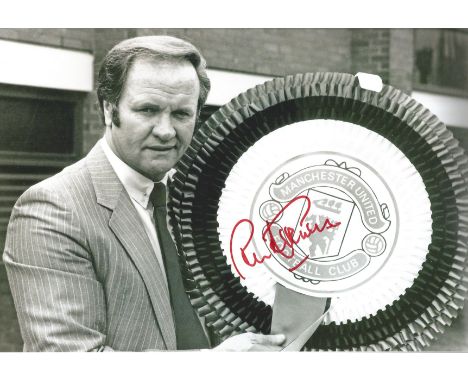 Football Autographed 12 x 8 photo, a superb image depicting RON ATKINSON, Manchester United's manager, posing with a giant ro