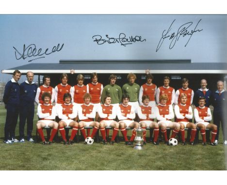 Football Autographed 12 x 8 photo, a superb image depicting ARSENAL's 1979 FA Cup winning squad posing with their trophy duri