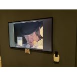 Samsung Wall mounted "The Frame" Art Mode QLED 4K HDR Smart TV; 43 Inch