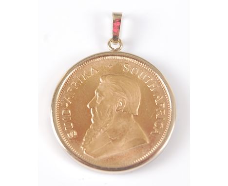 South Africa, 1980 gold 1/4 krugerrand, obv; portrait of Stephanus Johannes Paulus Kruger, rev; FYNGOUD 1/4 oz fine gold belo