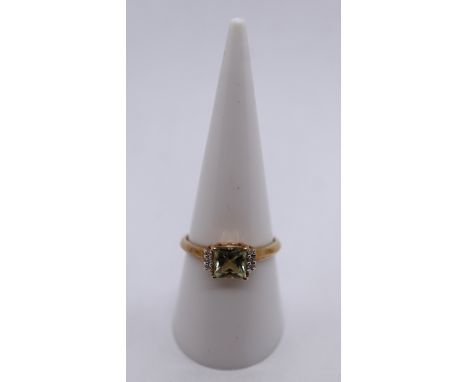 9ct gold diamond and stone set ring - Size P 