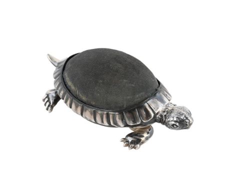 
	
		AN EDWARDIAN SILVER NOVELTY TORTOISE PIN CUSHION
		CORNELIUS DESORMEAUX SAUNDERS &amp; JAMES FRANCIS HOLLINGS SHEPHERD, 